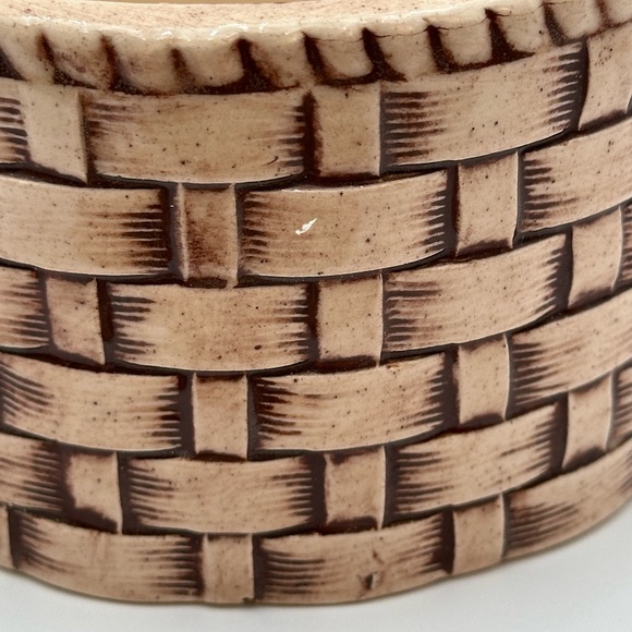 Vintage Chicken in a Nest Cookie Jar/Candy Dish - Picture 10 of 16